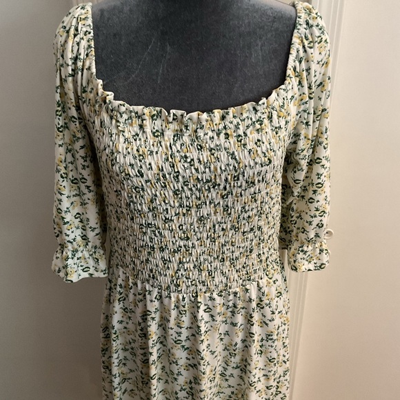 WAYF Yellow White Floral Dress Square Neck Short Sleeve A-Line Size L - Picture 2 of 5